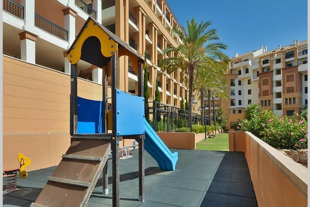 Penthouse With Sea Views In Marbella Leilighet Eksteriør bilde