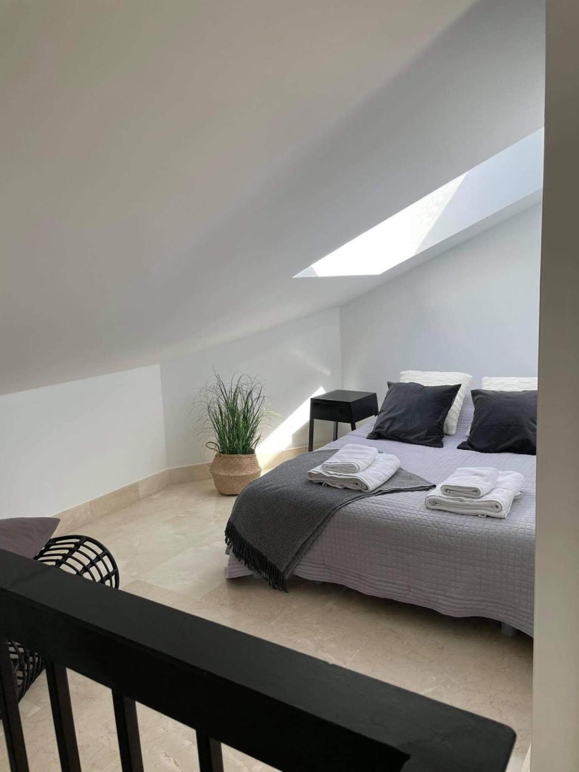 Penthouse With Sea Views In Marbella Leilighet Eksteriør bilde