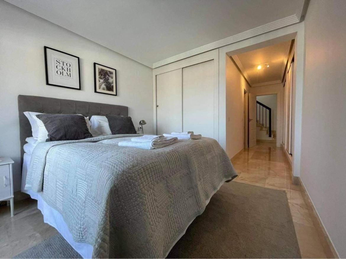 Penthouse With Sea Views In Marbella Leilighet Eksteriør bilde